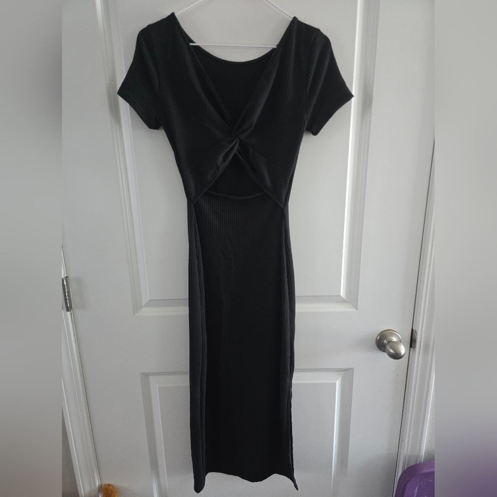 Anistar Black Midi Wrap Dress with Cut Out Bqck